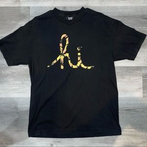 In4mation Men’s Shirt — Size Large